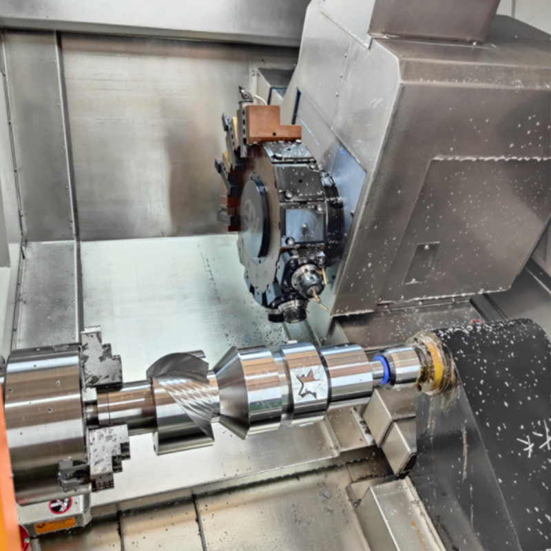 Torna ve freze bileşiği CNC torna